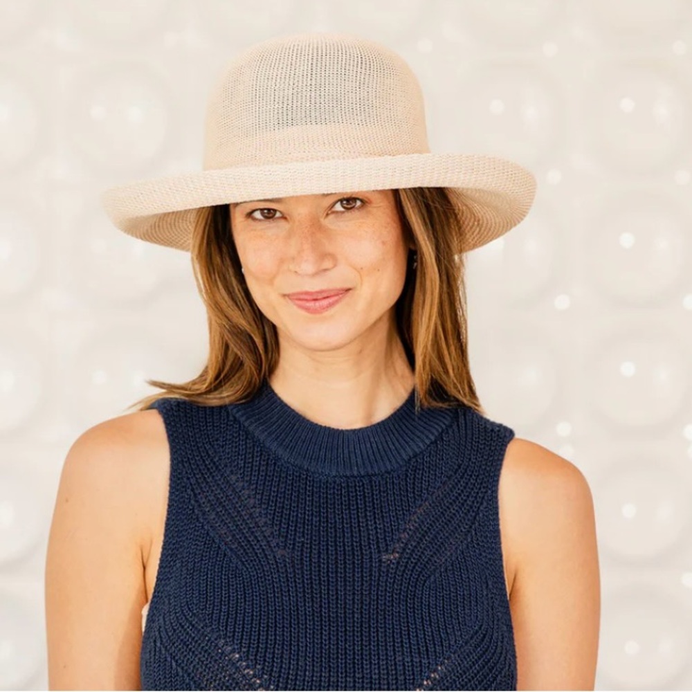 Wallaroo Original Packable Poly-Straw Hat. "Victo… - image 1